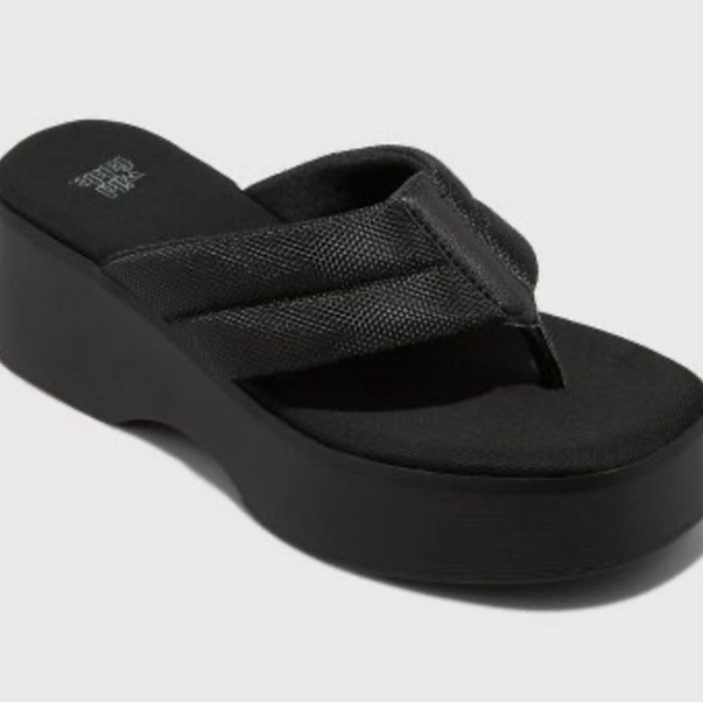 Wild Fable Black Thong Sandals